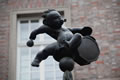 They have some strange statues in Belgium. This statue doesn't have as much notoriety as the Manneken Pis but I think it's wierd and don't know what it's deal is. <p></p>